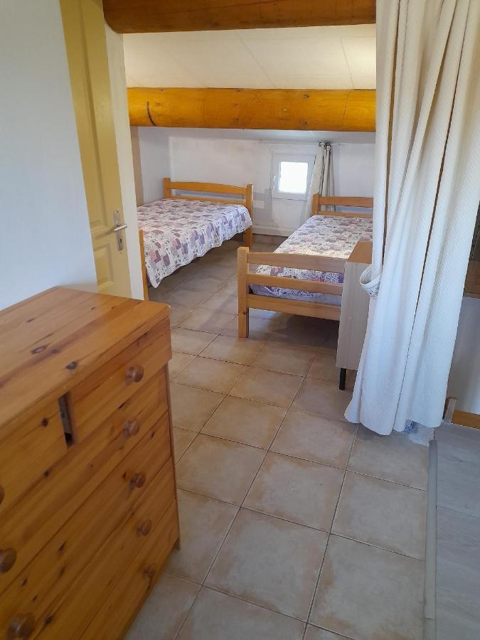 Chambres D'Hotes Chez Cecile A Lagnes Εξωτερικό φωτογραφία
